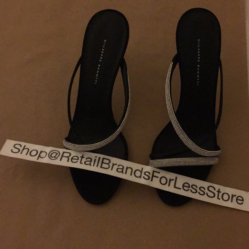 Giuseppe Zanotti Crystal-Embellished Stappy Mules - Picture 5 of 11